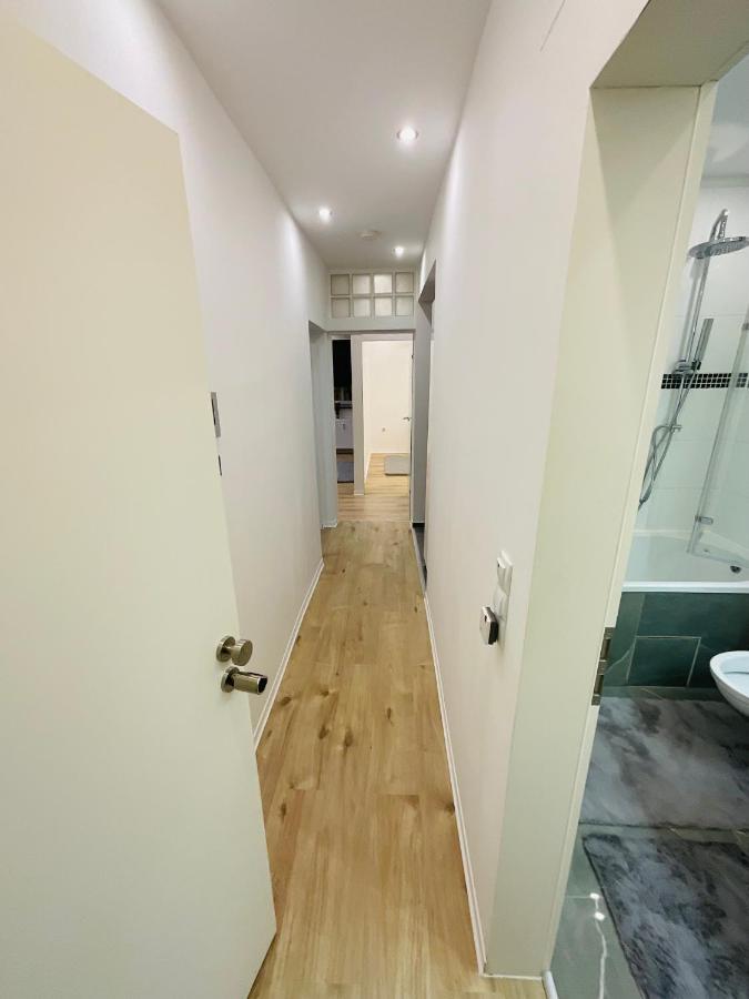 Best Central Apartment - Am Marktplatz - Up To 5 - Next To Frankfurt And Hanau - Coffee And Snacks - Netflix, Prime, Disney Nidderau Экстерьер фото