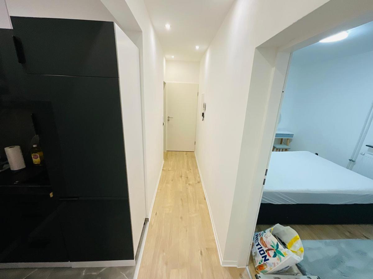 Best Central Apartment - Am Marktplatz - Up To 5 - Next To Frankfurt And Hanau - Coffee And Snacks - Netflix, Prime, Disney Nidderau Экстерьер фото