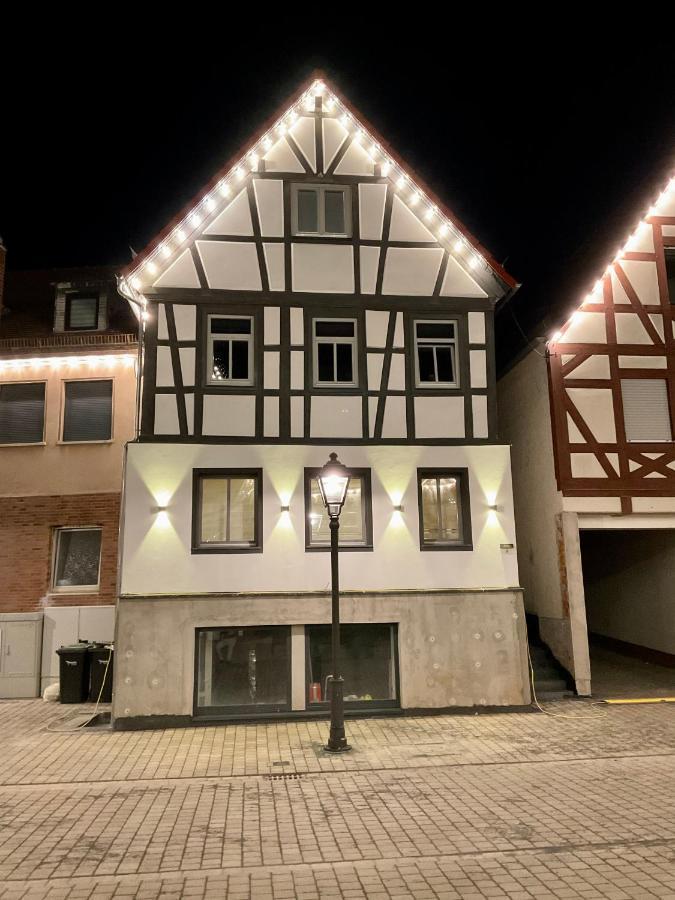 Best Central Apartment - Am Marktplatz - Up To 5 - Next To Frankfurt And Hanau - Coffee And Snacks - Netflix, Prime, Disney Nidderau Экстерьер фото